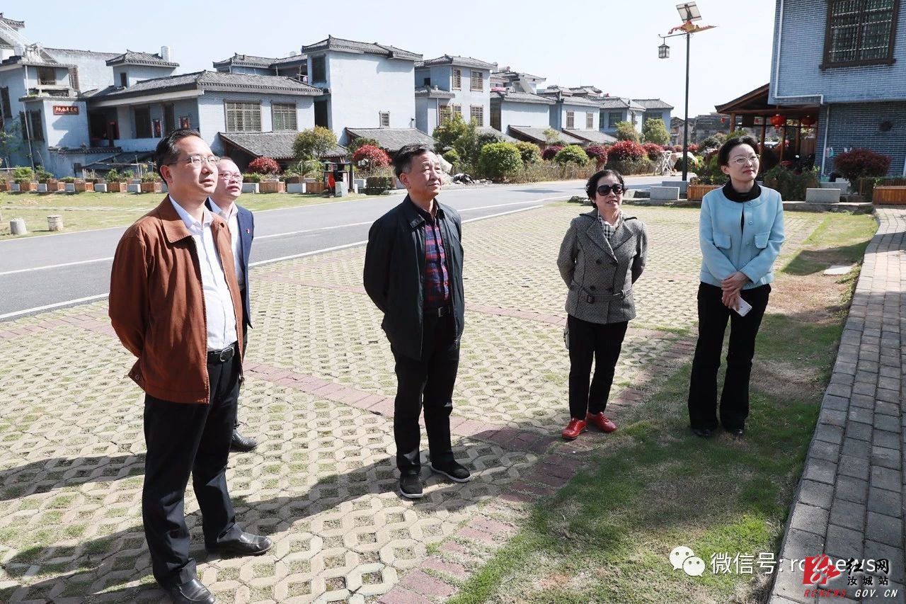 湖南广播电视大学领导来汝考察社会经济发展情况
